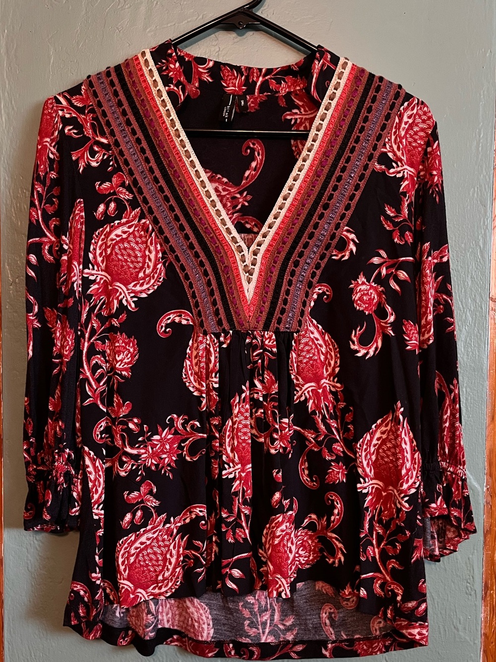 Anthropologie Boho Floral V-Neck Women’s Top - Black & Red
